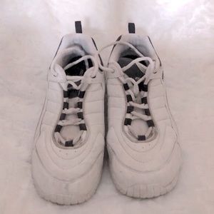 Easy Spirit Hangouts White & Navy Lace up Sneakers 10WW